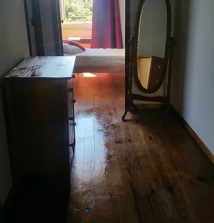 Maison Pieds Dans L'eau * Luri